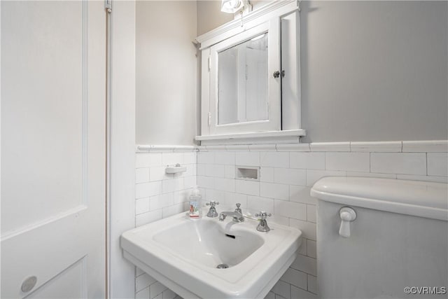 5013 Caledonia Rd, Richmond, VA 23225 - half bath with wainscoting and tile walls