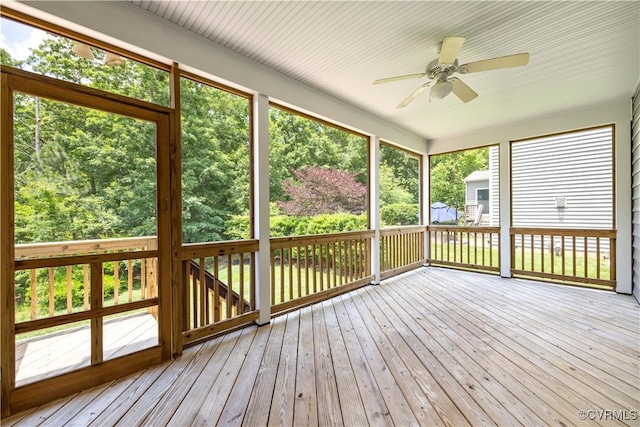 706 Colony Oak Ln, Midlothian, VA 23114 - unfurnished sunroom featuring a ceiling fan