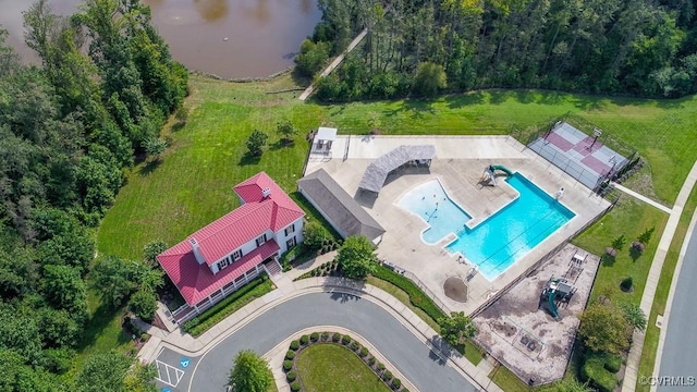 8013 Rutland Village Dr, Mechanicsville, VA 23116 - aerial view of a pool