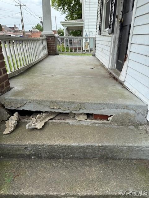 111 Carroll St, Emporia, VA 23847 - photo 7