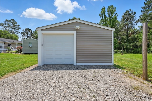 99 Oak Hill Rd, Cumberland, VA 23040 - detached garage featuring gravel driveway