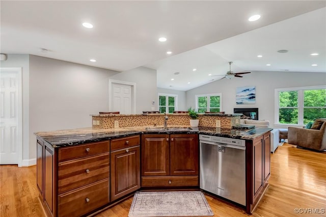 9065 Greenlake Cir, Mechanicsville, VA 23116 - kitchen featuring dishwasher, open floor plan, ceiling fan, a center island with sink, and vaulted ceiling