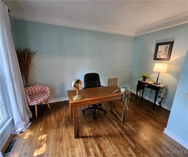 10278 Henderson Hall Rd, Mechanicsville, VA 20116 - office space featuring ornamental molding and wood finished floors