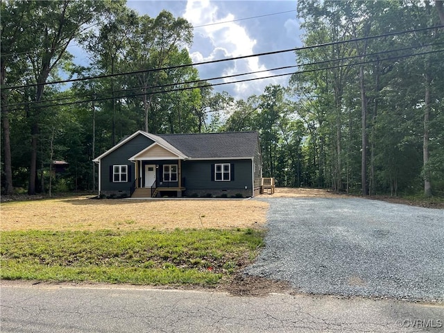 8104 Strath Rd, Henrico, VA 23231 - single story home with a porch, a front lawn, and driveway