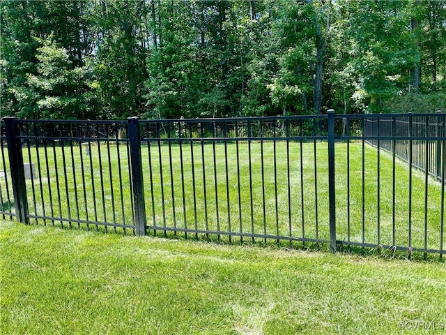15518 Centerline Ct, Chesterfield, VA 23832 - view of yard