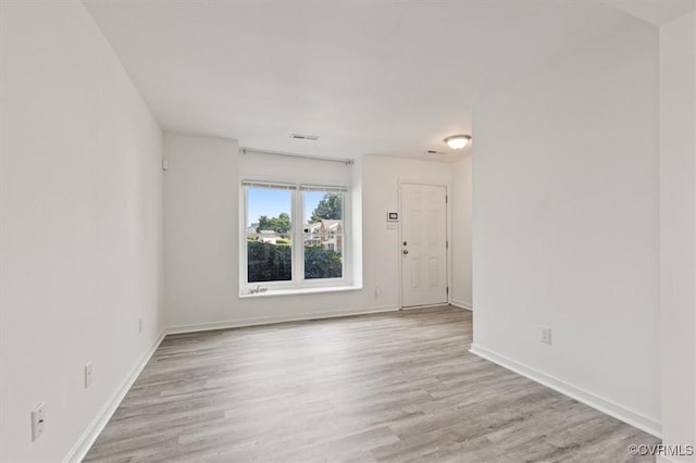 15241 Broadwater Cir, Chesterfield, VA 23831 - unfurnished room with light wood-style flooring and baseboards