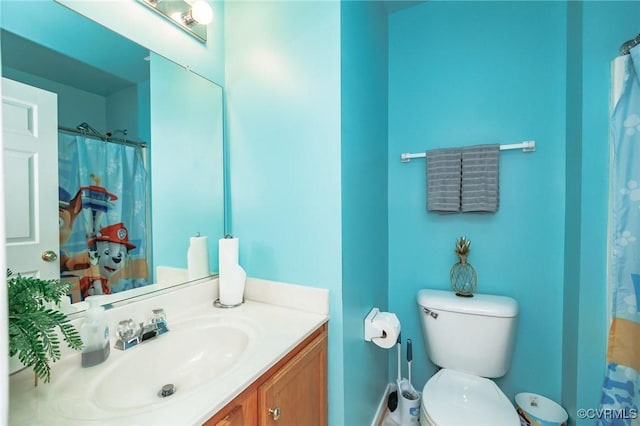 405 Hollybrook Ridge Ln, Richmond, VA 23223 - full bath with vanity and curtained shower