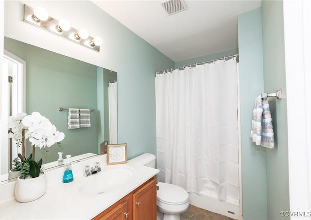 405 Hollybrook Ridge Ln, Richmond, VA 23223 - full bath featuring vanity and tile patterned floors