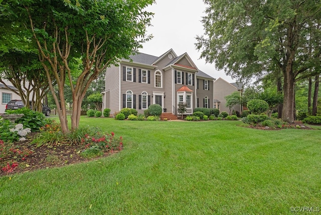 6013 Glen Abbey Dr, Glen Allen, VA 23059 - colonial house with a front lawn