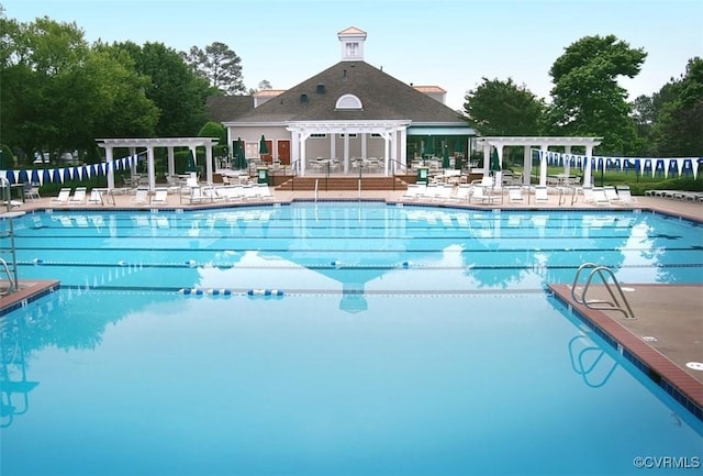 6013 Glen Abbey Dr, Glen Allen, VA 23059 - community pool with a pergola and a patio area