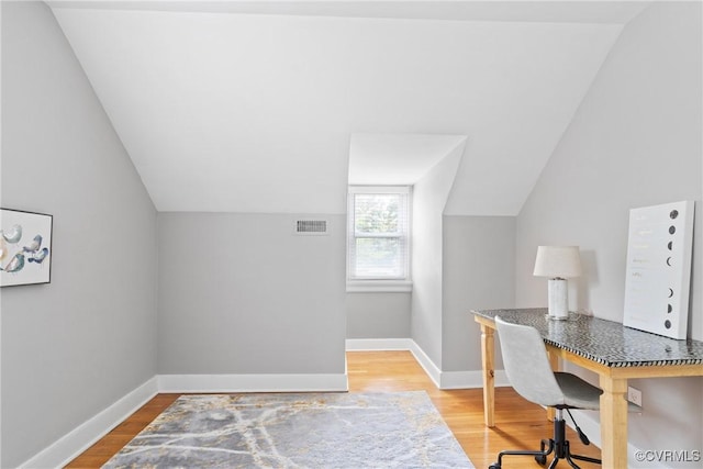 1012 Ridgecliff Dr, Richmond, VA 23224 - office space with light wood finished floors and lofted ceiling