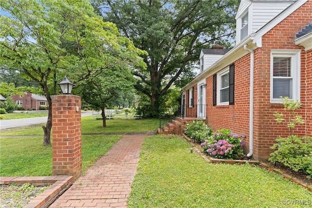 1012 Ridgecliff Dr, Richmond, VA 23224 - view of green lawn