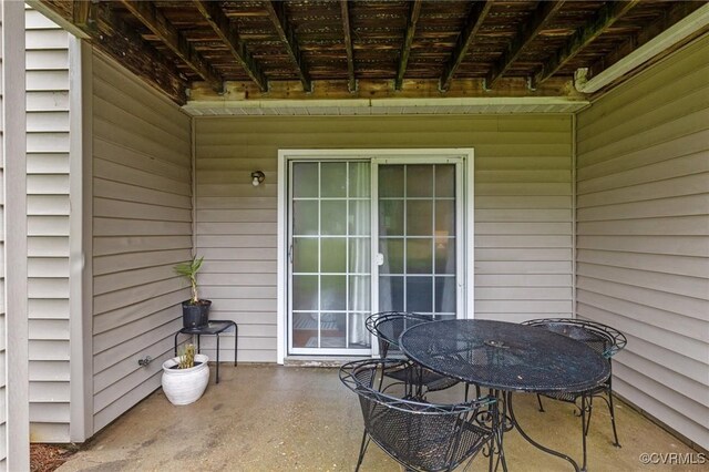 4855 Cypress Point Cir Unit 104, Virginia Beach, VA 23455 - view of patio with outdoor dining area