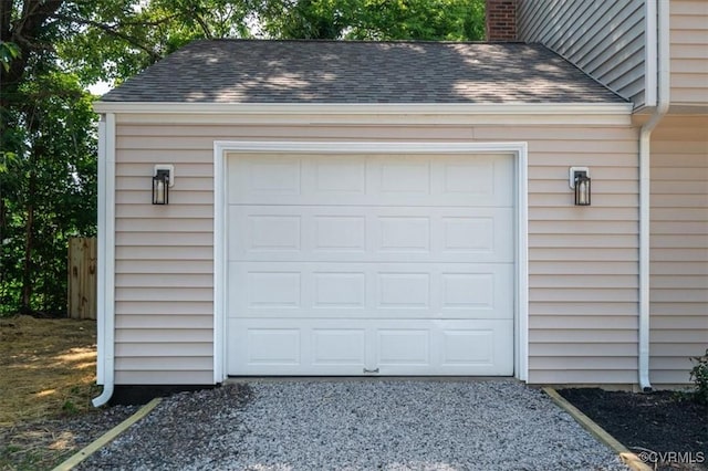 419 Marblethorpe Rd, North Chesterfield, VA 23236 - garage with gravel driveway