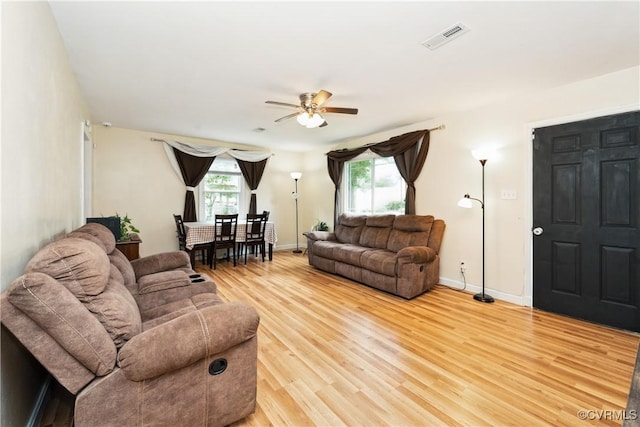 104 N Beech Ave, Henrico, VA 23075 - living area with a ceiling fan and light wood-style flooring