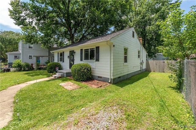 104 N Beech Ave, Henrico, VA 23075 - view of front of home featuring crawl space and a fenced backyard