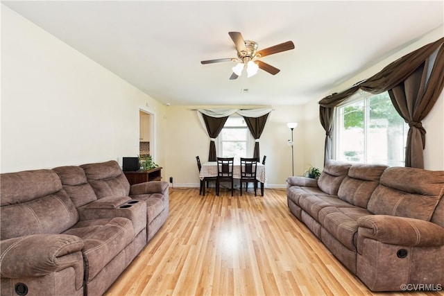 104 N Beech Ave, Henrico, VA 23075 - living area featuring light wood-type flooring and ceiling fan