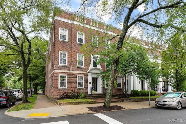 619 Roseneath Rd Unit U21, Richmond, VA 23221 - townhome / multi-family property featuring brick siding