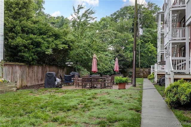 619 Roseneath Rd Unit U21, Richmond, VA 23221 - view of yard featuring a patio area