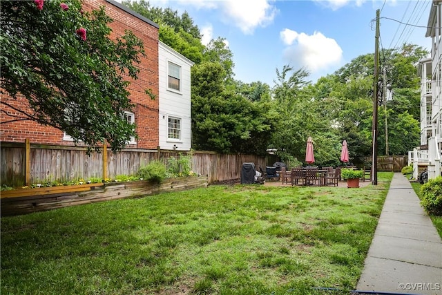 619 Roseneath Rd Unit U21, Richmond, VA 23221 - view of yard featuring a patio area