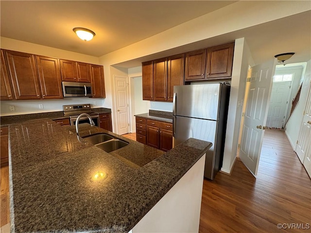 904 Pale Moon Dr, Glen Allen, VA 23059 - photo 6