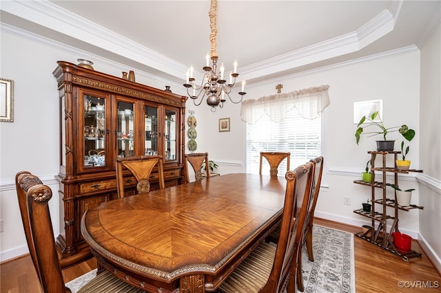 5020 Park Meadows Way, Glen Allen, VA 23059 - dining room featuring a chandelier, wood finished floors, and ornamental molding