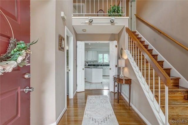 2711 Robson Ct, Henrico, VA 23233 - foyer featuring wood finished floors and stairs