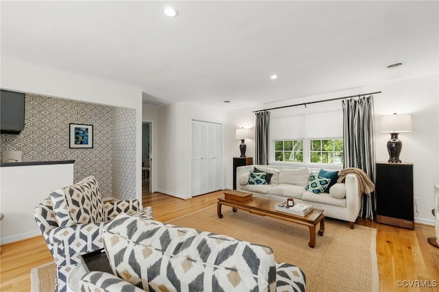 8950 Bellefonte Rd, Henrico, VA 23229 - living room featuring light wood finished floors and recessed lighting