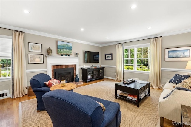 8950 Bellefonte Rd, Henrico, VA 23229 - living room featuring ornamental molding, wainscoting, wood finished floors, a fireplace, and recessed lighting