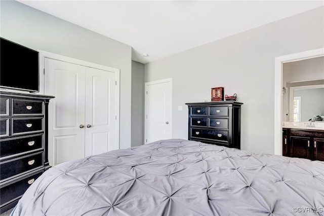9401 Alsace Ct, Mechanicsville, VA 23116 - bedroom featuring a closet and a sink