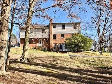 1600 Donora Ct, Henrico, VA 23229 - rear view of house featuring a lawn