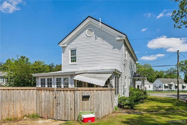 3608 Shell Rd, Newport News, VA 23661 - view of side of property
