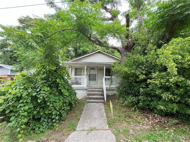 511 Hannon St, Petersburg, VA 23803 - view of front of house with a porch