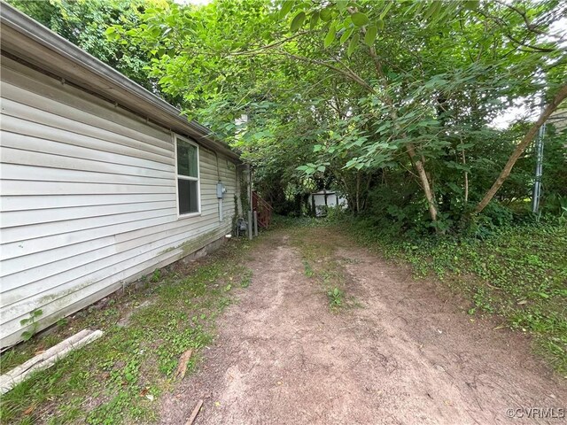511 Hannon St, Petersburg, VA 23803 - view of yard