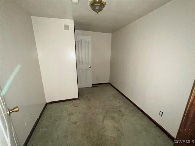 511 Hannon St, Petersburg, VA 23803 - spare room featuring baseboards
