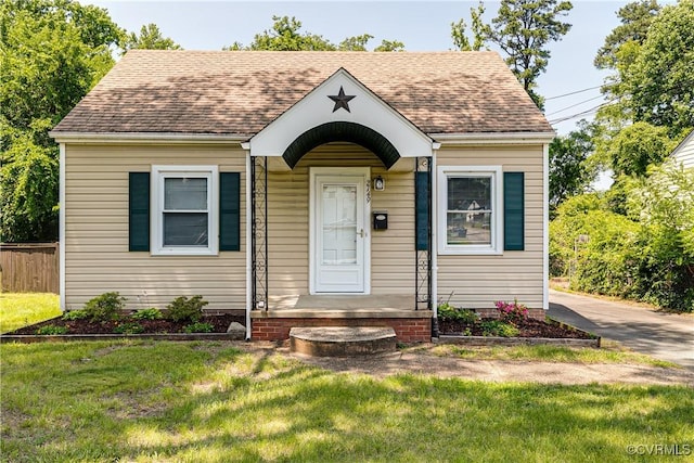 2149 Park Ln, Henrico, VA 23230 - view of front facade with a shingled roof