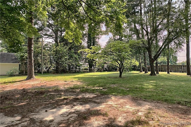 7284 Farinholt St, Gloucester, VA 23061 - view of yard