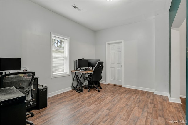 3315 Romancoke Ave, West Point, VA 23181 - office space featuring wood finished floors and baseboards