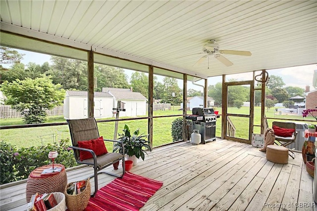 6661 Powhatan Dr, Hayes, VA 23072 - sunroom / solarium with a ceiling fan