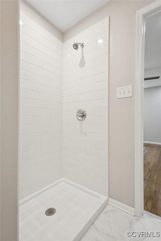 8238 Lansdowne Rd, Mechanicsville, VA 23116 - full bathroom with a tile shower