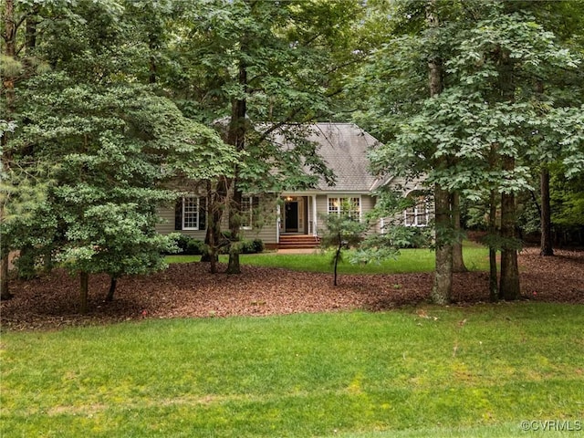 9313 Owl Trace Ct, Chesterfield, VA 23838 - view of front of home featuring a front yard and roof with shingles