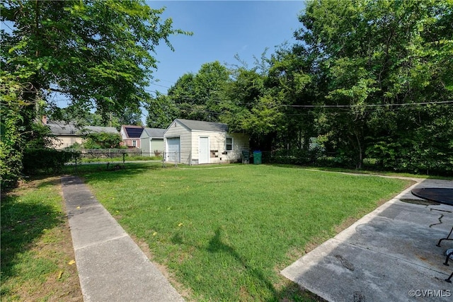 18 E 36th St, Richmond, VA 23224 - view of yard with an outbuilding