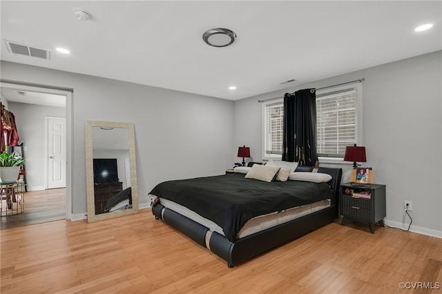 12900 Spring Run Rd, Midlothian, VA 23112 - bedroom featuring light wood-type flooring and recessed lighting