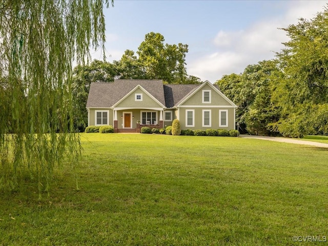 1130 Sparrows Ln, Powhatan, VA 23139 - craftsman-style house featuring a front yard