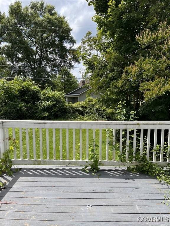 2214 2nd Ave, Richmond, VA 23222 - wooden deck with a yard