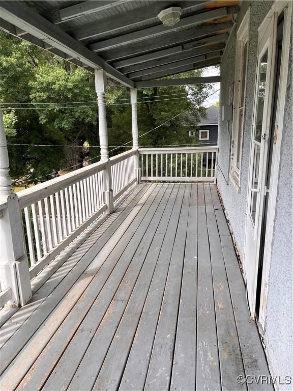 2214 2nd Ave, Richmond, VA 23222 - view of wooden terrace