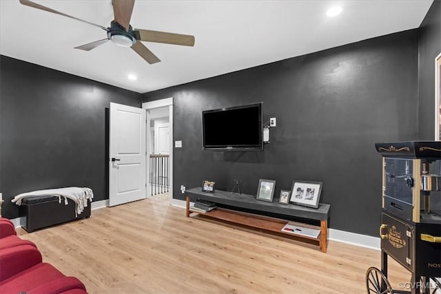 4788 Powhatan Lakes Rd, Powhatan, VA 23139 - living area featuring wood finished floors, a ceiling fan, and recessed lighting