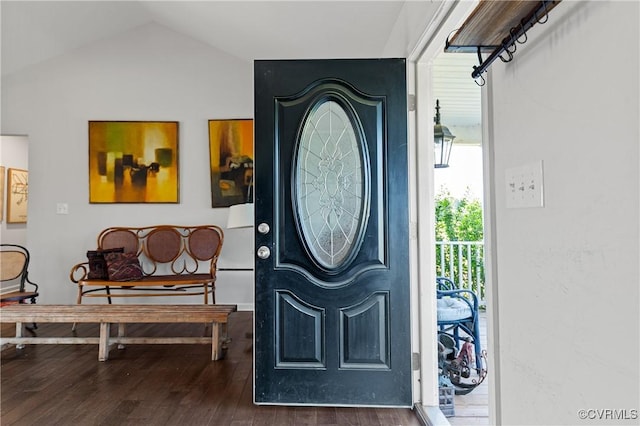 4473 Pin Oak Rd, Prospect, VA 23960 - foyer entrance with wood finished floors and lofted ceiling