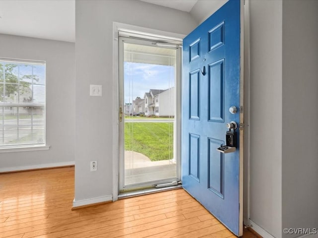 1624 Harvest Grove Ln, Henrico, VA 23223 - entryway with wood finished floors and baseboards