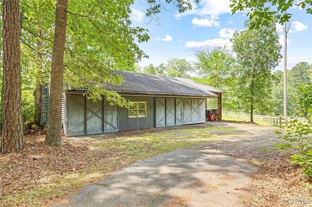 4604 Chesdin Woods Dr, Sutherland, Sutherland, VA 23885 - garage featuring dirt driveway